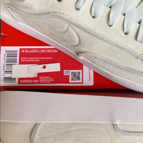 NIKE W BLAZER LOW DECON GHOST AQUA/GHOST AQUA-WHIT - Picture 13 of 16